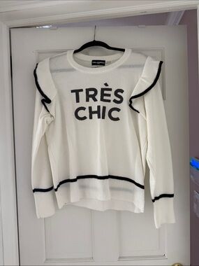 Karl Lagerfeld White Sweater with Black Trim and 'TRÈS CHIC'